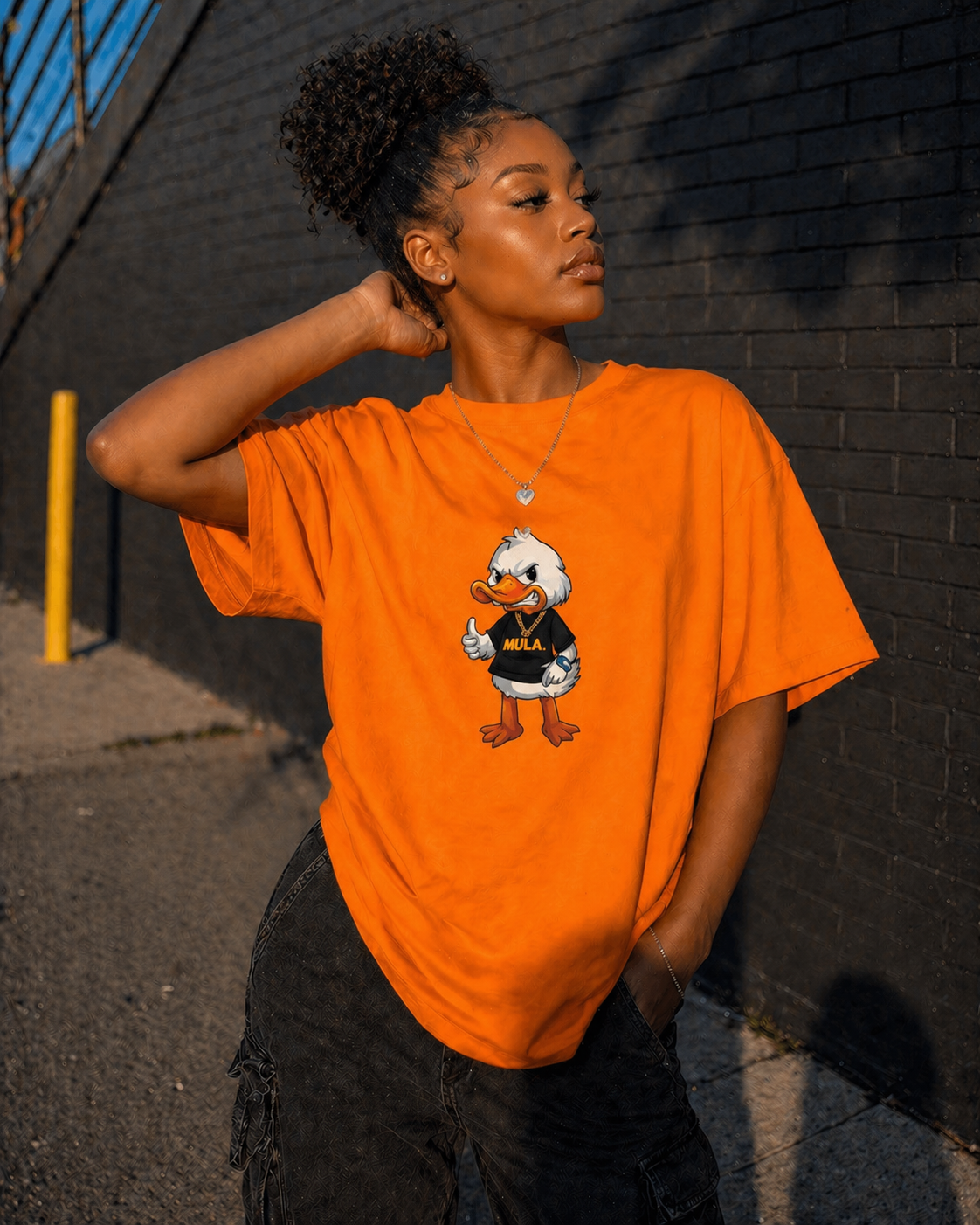 Muddy Duck Gold Chain Graphic T-Shirt